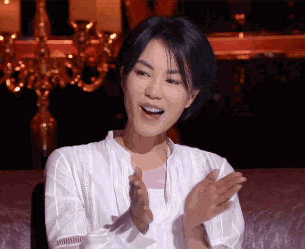 我猜,王菲怕是再也不会买celine了!