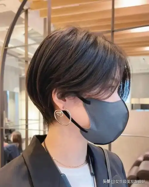 最近悄悄爆火的短卷发|短发|发型_网易订阅