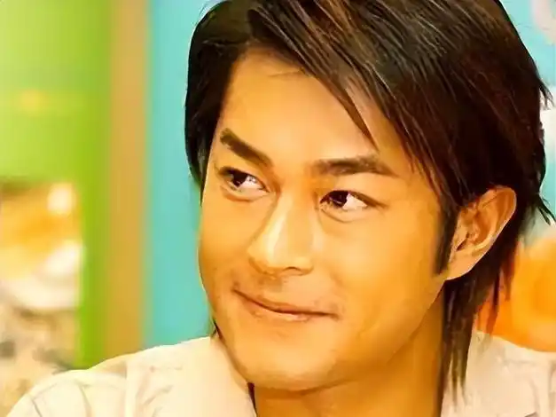 《乾隆大帝》,《圆月弯刀》和《天地男儿》等电视剧,古天乐也是一位