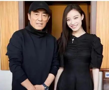 风姿绰约,娉婷袅娜的形象让倪妮成为了许多青年俊男眼中的焦点.