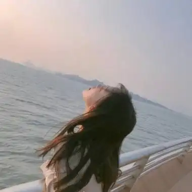 qq头像女生唯美海边高清好看的唯美海边女生qq头像图片