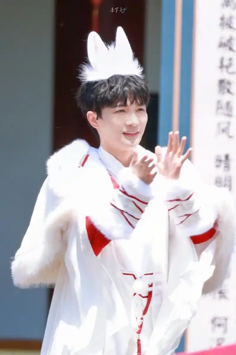 周深##奔跑吧11# 兔兔~我的兔兔~太可爱了叭