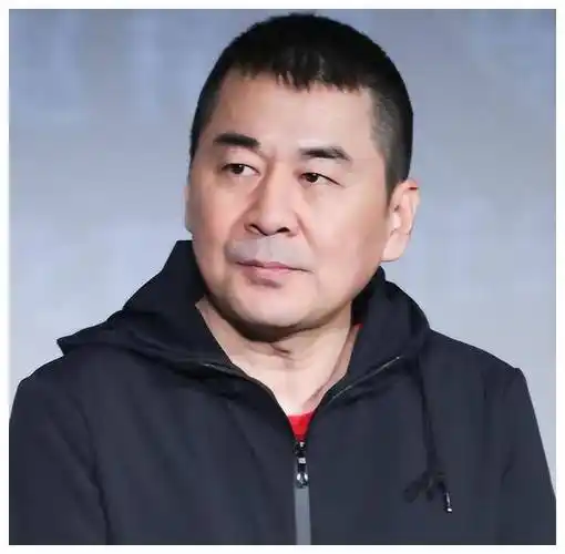 陈建斌发问:为何合作找张艺谋?赵丽颖解释,显情商.