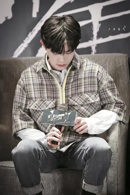 刘北山@tfboys-易烊千玺#易烊千玺怎么这样##四字 易烊千玺 yyqx 四字