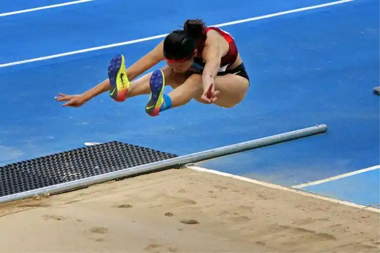 第十三届全国运动会女子跳远比赛