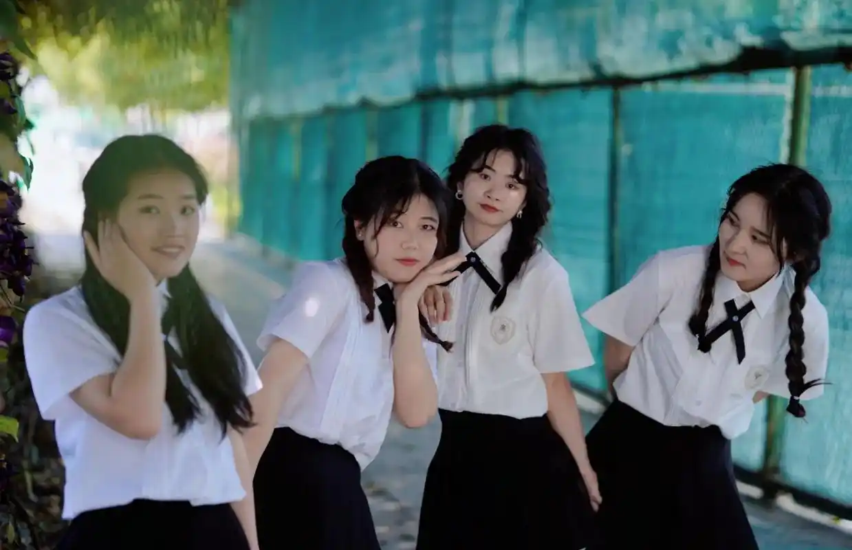 "我的少女时代"#惠水约拍#闺蜜写真#毕业照#闺蜜拍照姿势  - 抖音