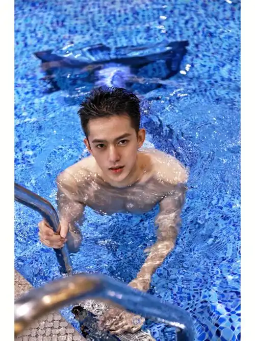 任嘉伦同款鲛人写真男生鱼尾