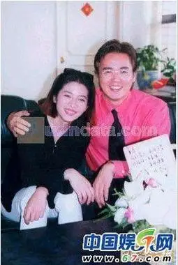 林瑞阳前妻曾哲贞似足安以轩曾演婉君图