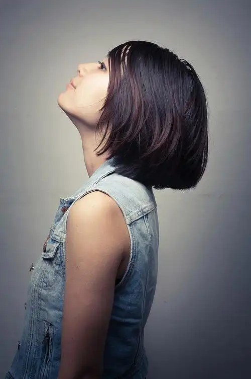 侧脸桂纶镁_女友很美