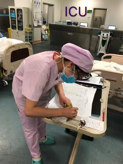 2019年1月8日护士长夜查房情况—护士行为守则,职业操守督导