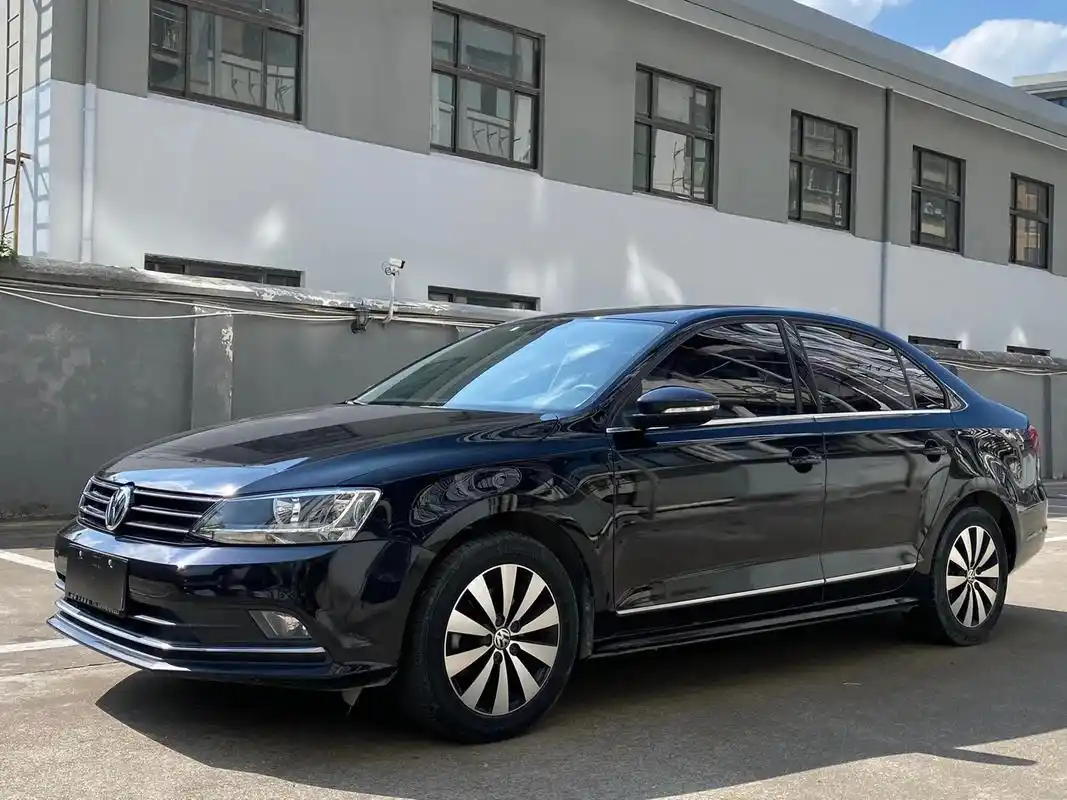 新到18年8月上牌18款大众速腾1.6自动顶配舒 - 抖音