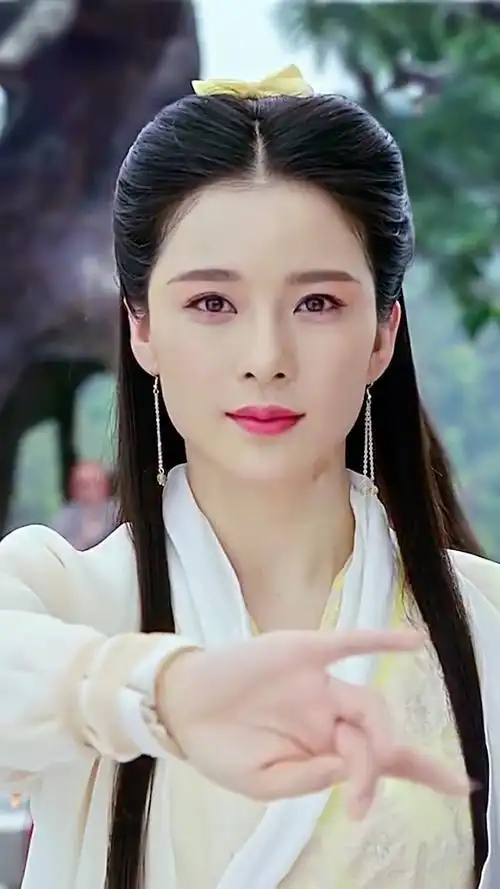 太美了,最新版本倚天屠龙记的黄衫女由赵樱子饰演,有没有超越了前面几