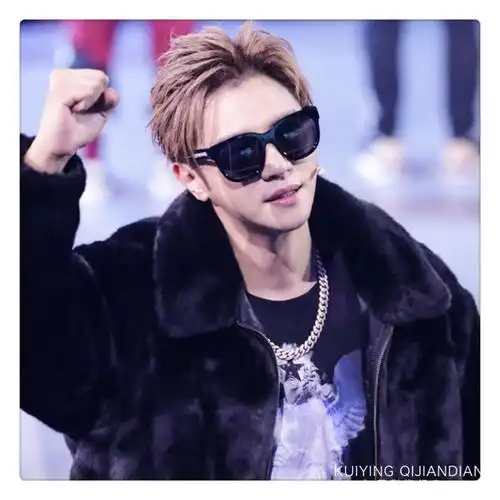 吴亦凡同款项链潮流男女街头嘻哈镶钻粗项链网红霸气满钻古巴链子