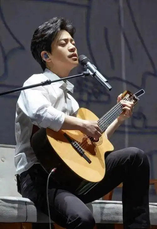 歌手李健个人资料简短