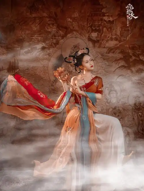 唯美古风人像  #湛江约拍  #敦煌飞天  #汉服写真来一组"山楂呀,姥浇