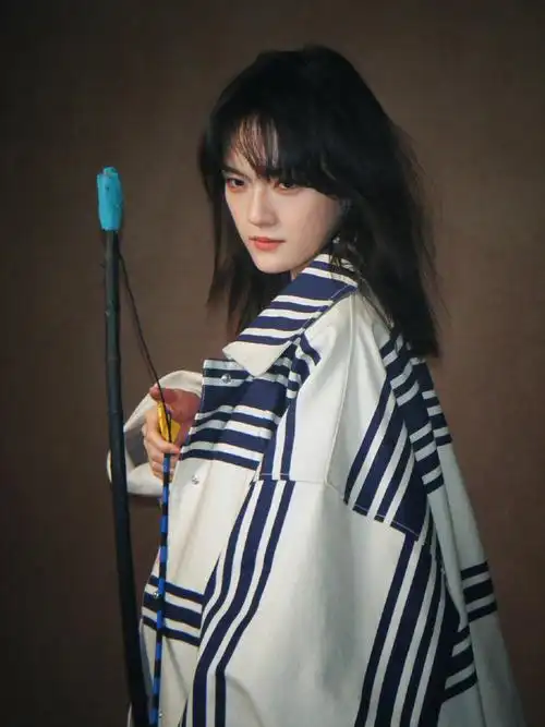 文淇反差感撞色大片##文淇安可拉红