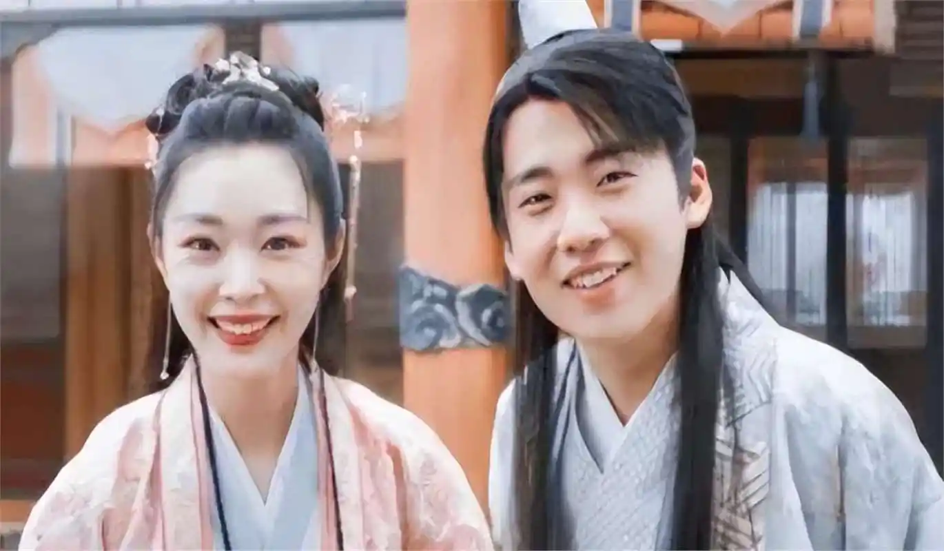 宋轶与郭麒麟"姐弟档"再引热议,荧幕cp助力《庆余年2》热播