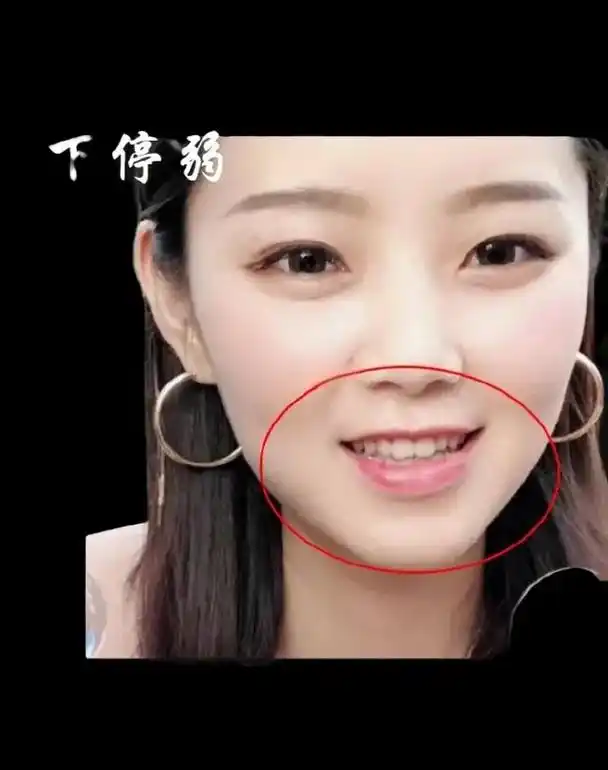 额头高,耳朵也高,无疑是聪明伶俐那一类.面相 - 抖音