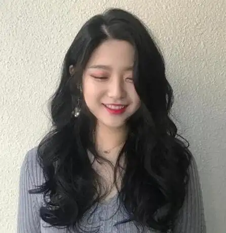 最新韩式潮流发型女,充满潮气蓬勃的青春气息