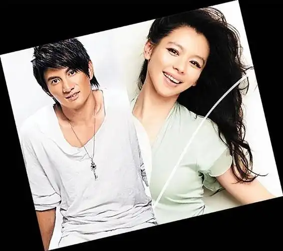 她在娱乐圈是一位才华横溢的女性,周杰伦的许多著名歌曲都是由她创作