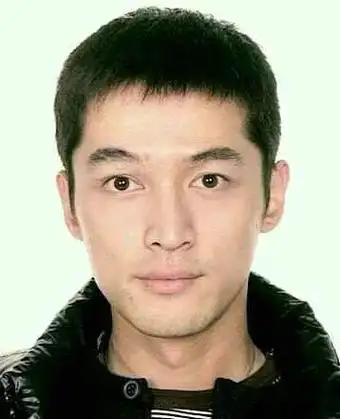 明星证件照:赵丽颖清纯刘亦菲颜值逆天胡歌潇洒帅气