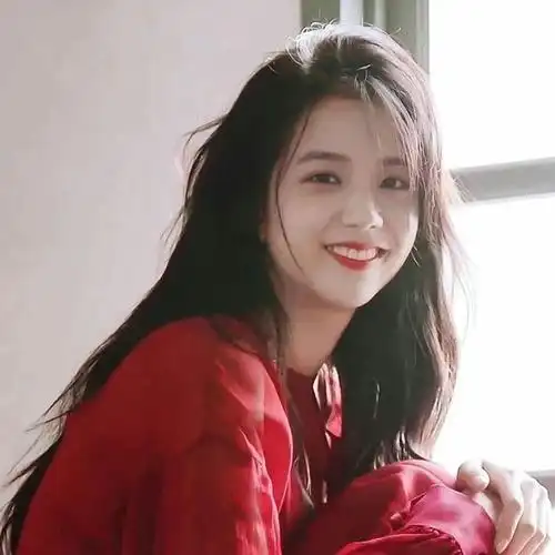 家人们有没有红衣美女的壁纸头像06