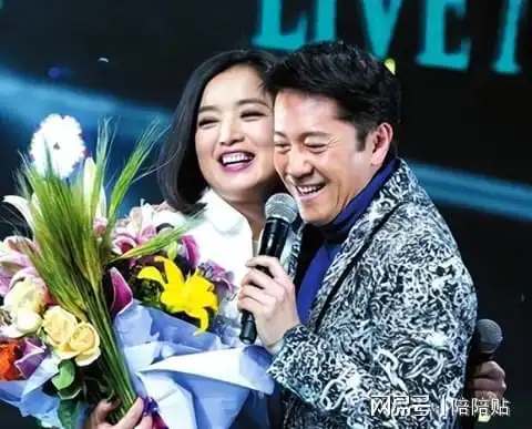 歌手白雪中年离异后二婚再嫁小8岁老公如今事业爱情两头旺