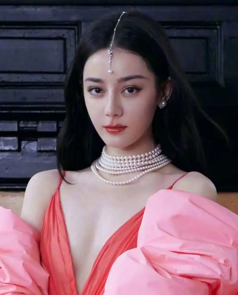 女明星神图之迪丽热巴