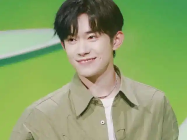 当tfboys卸妆后易烊千玺大佬范王俊凯霸气王源素颜让人不敢认