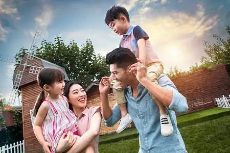 农业旅游摄影照片_快乐的一家四口