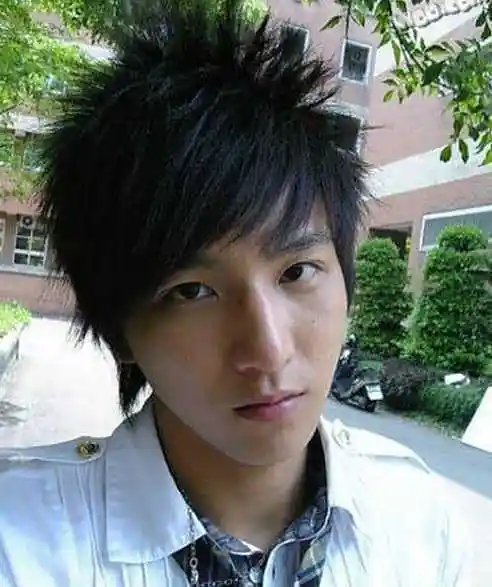 流行帅气男士锡纸烫发型,男生发型图片,发型图片