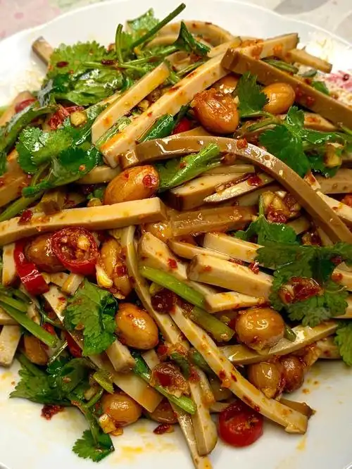 凉拌鸡蛋干简单易上手开胃小凉菜下酒必备