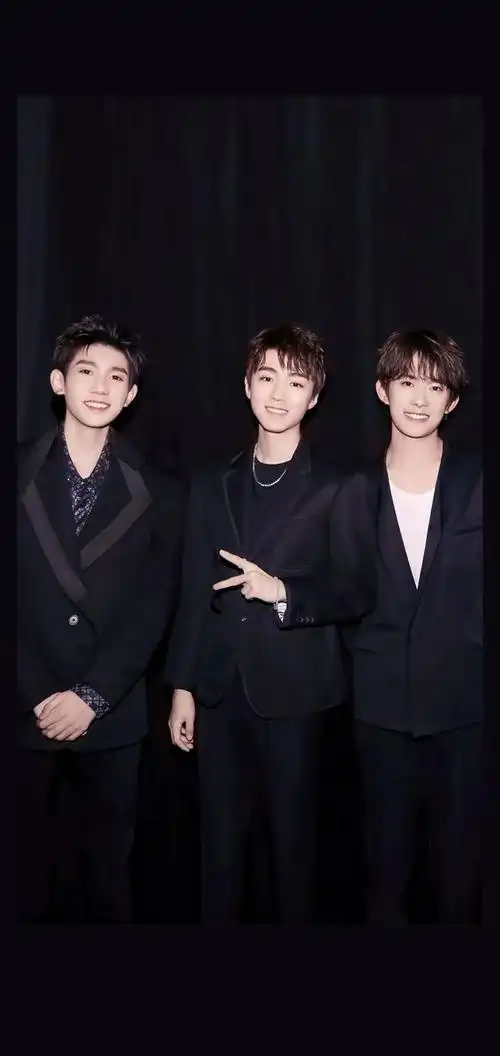 明星壁纸:tfboys壁纸,王俊凯,王源,易烊千玺同框高清壁纸
