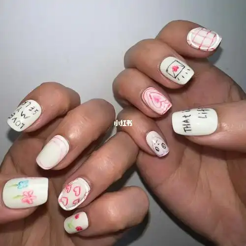 ins童趣铅笔画可爱美甲