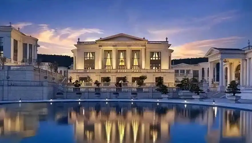 之称的北京长安壹号,自2017年至今已连续6年上榜"中国十大超级豪宅"