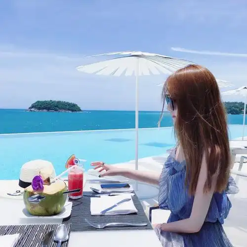 女生头像海边女头三色堇儿/禁盗