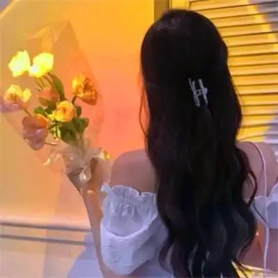 头像女简单干净气质背影