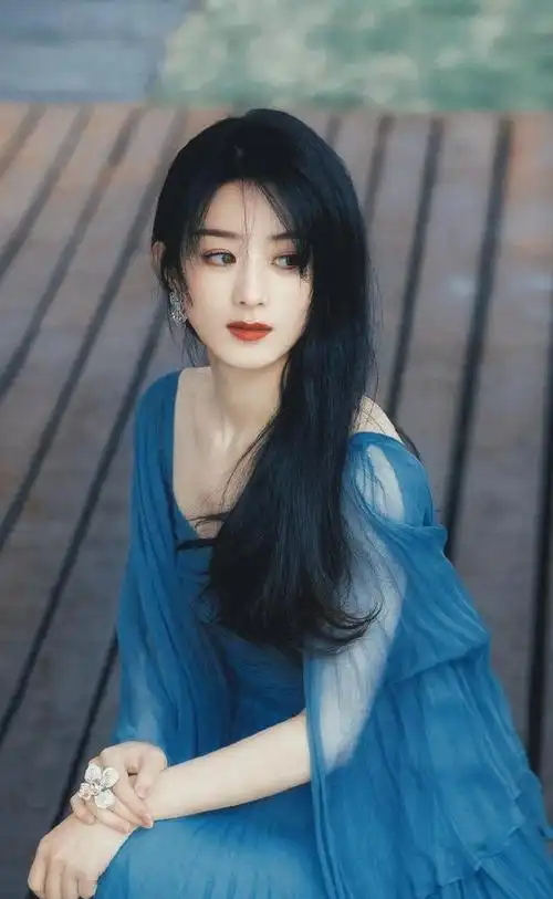 突如其来的感受,仅对最近赵丽颖的状态好喜欢颖宝现在的状态和给我的