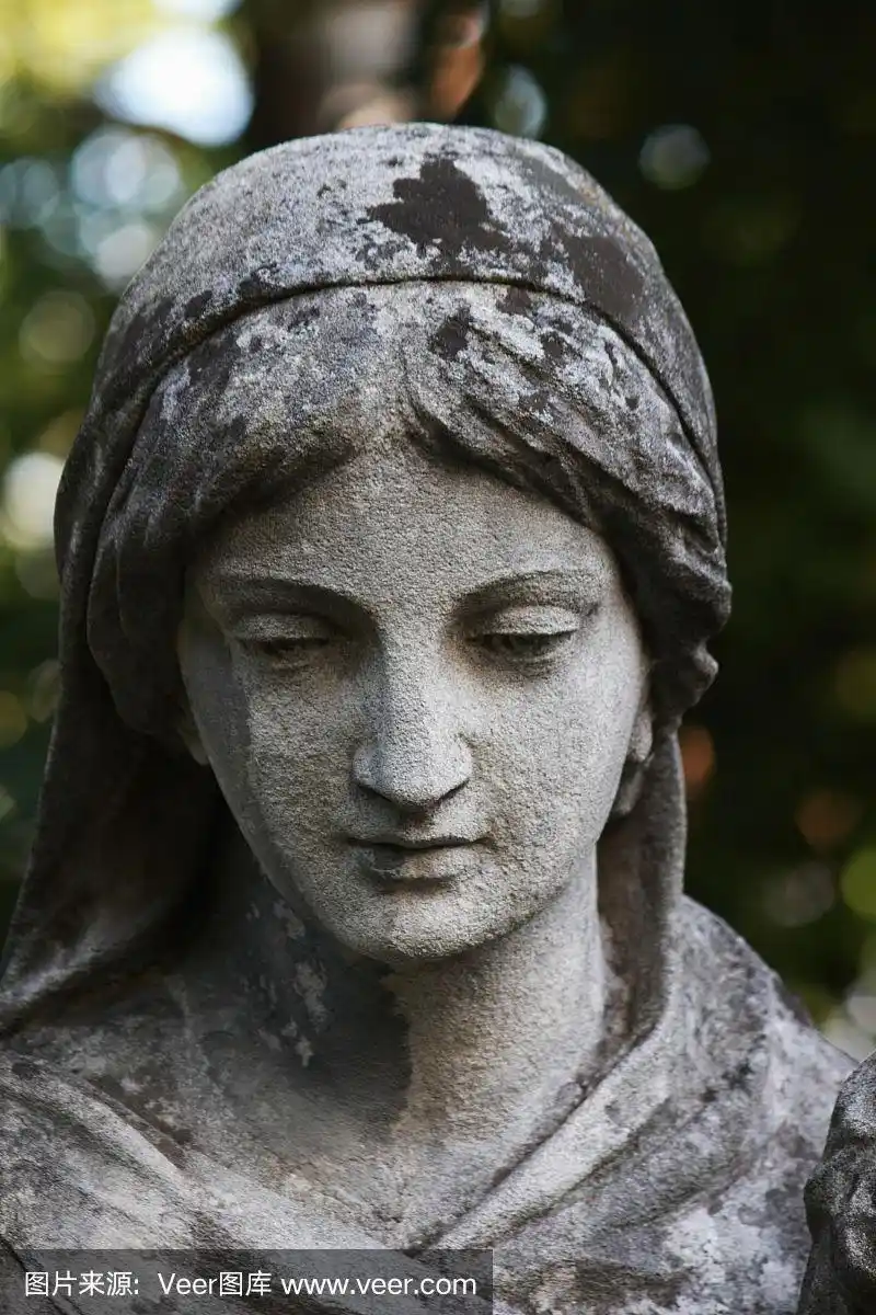 圣母玛利亚雕像