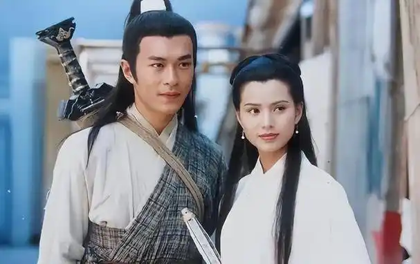 "小龙女"李若彤的归宿,给多少"恋爱脑"的女生敲响了警钟