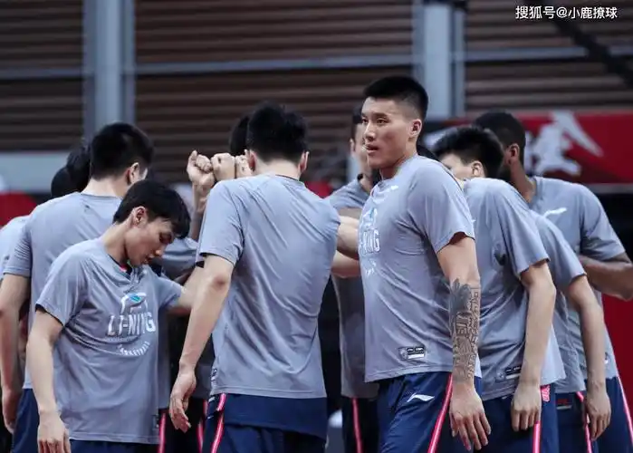 宏远出战6个赛季,作为一名蓝领内线,曾繁日2米06的身高存在一定的短板