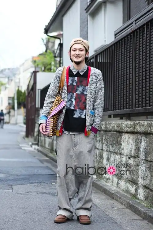 【图】用色很大胆,层叠混搭也够味,4月街头潮男高分着装一起来回顾!