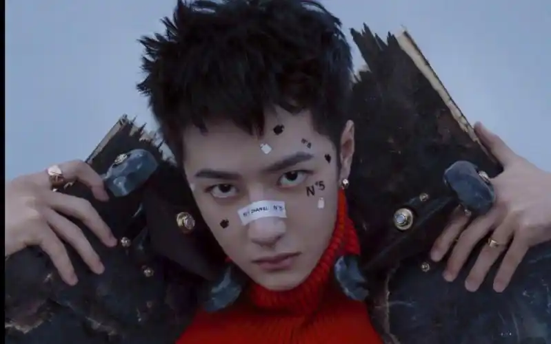 【王一博】时尚cosmo8月刊 充满野性的黑豹_哔哩哔哩_bilibili