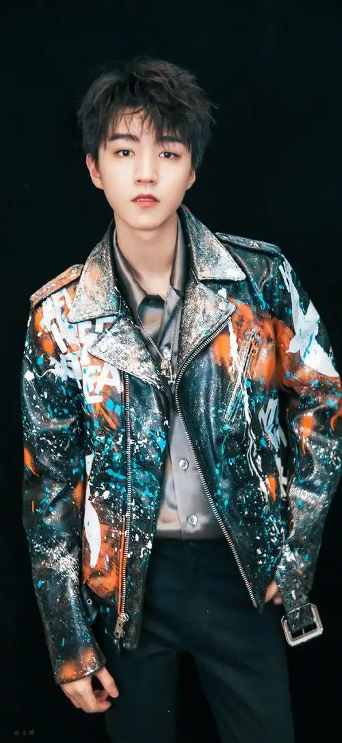 陪王俊凯奔赴每一个十年