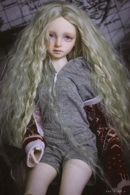 是原画师的她,有着很高的审美和扎实的艺术功底,所以经她之手的人偶