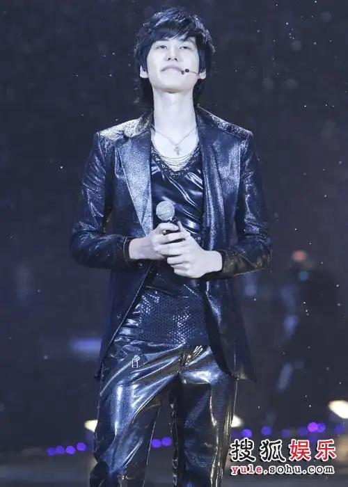 sj上海个唱圭贤篇: 演唱会-03