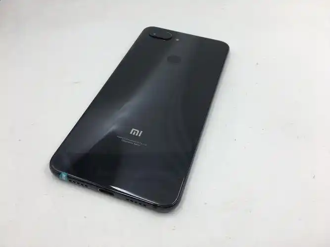 小米【小米8青春版】全网通 灰色 6g/128g 国行 9成新