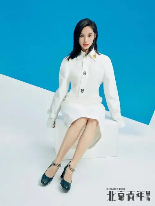 高跟鞋 :joy&peace热链鞋胸针 :newgioro珠宝 机械时代系列王子文说:"