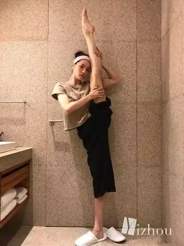 欧阳娜娜p图又招黑了?这年头谁发图不修