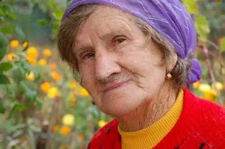 妈妈外婆图片-妈妈外婆素材-妈妈外婆插画-摄图新视界